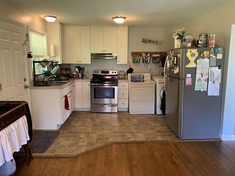 1613 - 161 Honeysuckle Rd, Raleigh, NC 27609
