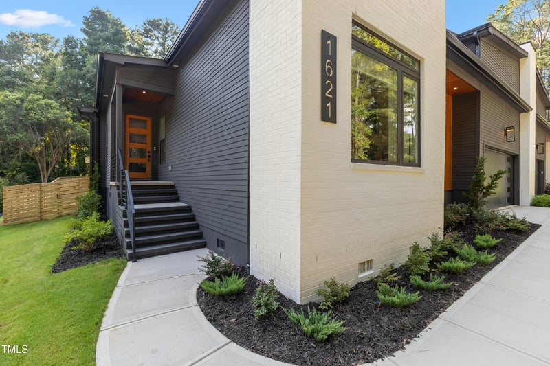 1613 Bruce Cir, Raleigh, NC 27603