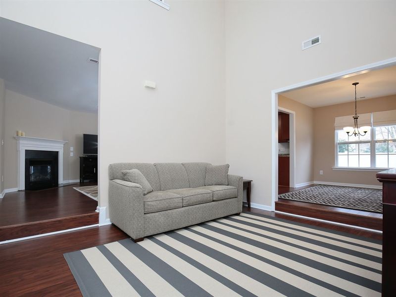 1613 Cricket Ridge Dr, Raleigh, NC 27610