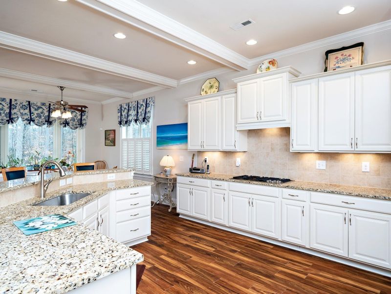 1613 Hasentree Villa Ln, Wake Forest, NC 27587