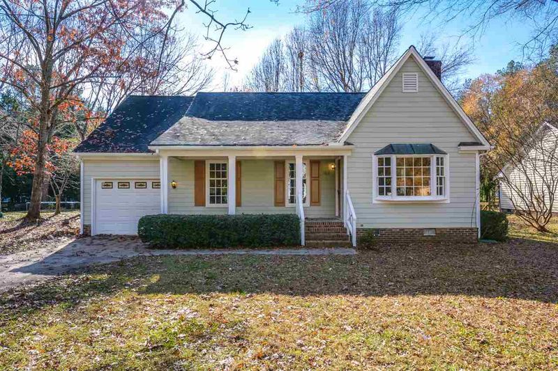 1613 Netherfield Ln, Raleigh, NC 27610