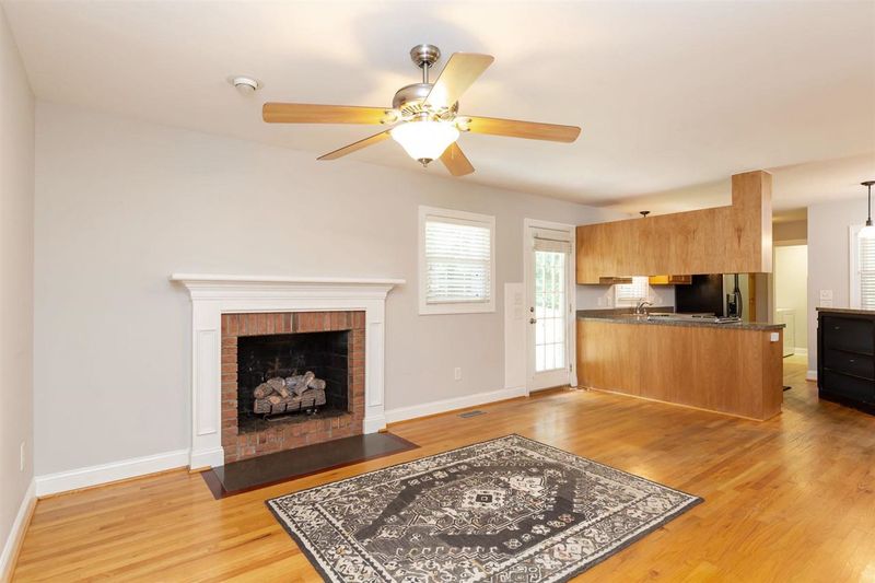 1613 Pinedale Dr, Raleigh, NC 27603
