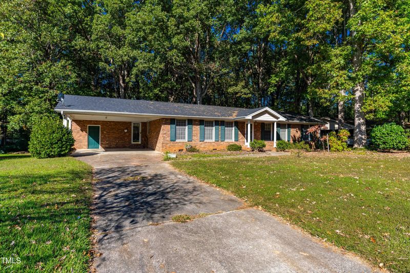 1613 Ridgeland Dr, Raleigh, NC 27607