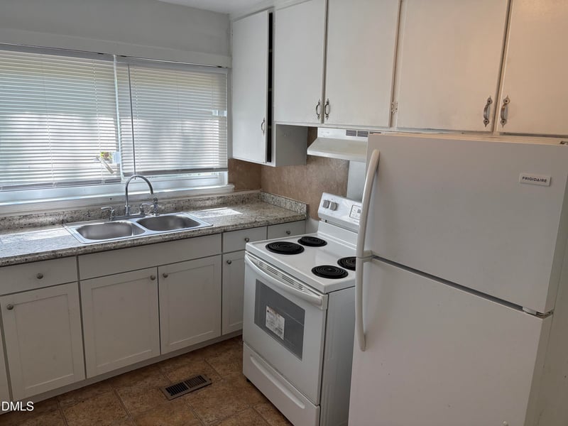 1614 Alcott St, Durham, NC 27701