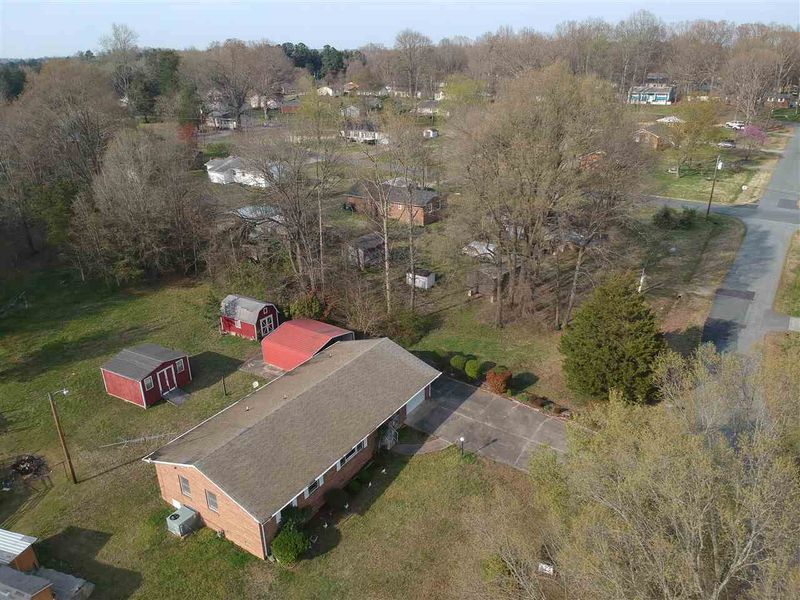 1614 Birch Dr, Burlington, NC 27217
