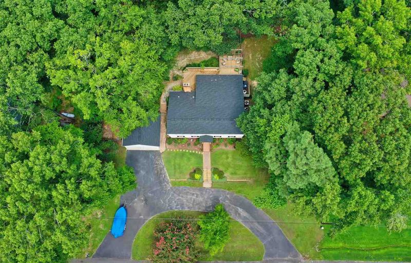 1614 Briarcliffe Dr, Sanford, NC 27330
