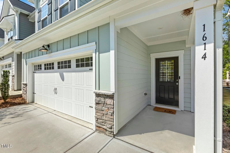 1614 Brussels Dr, Apex, NC 27502