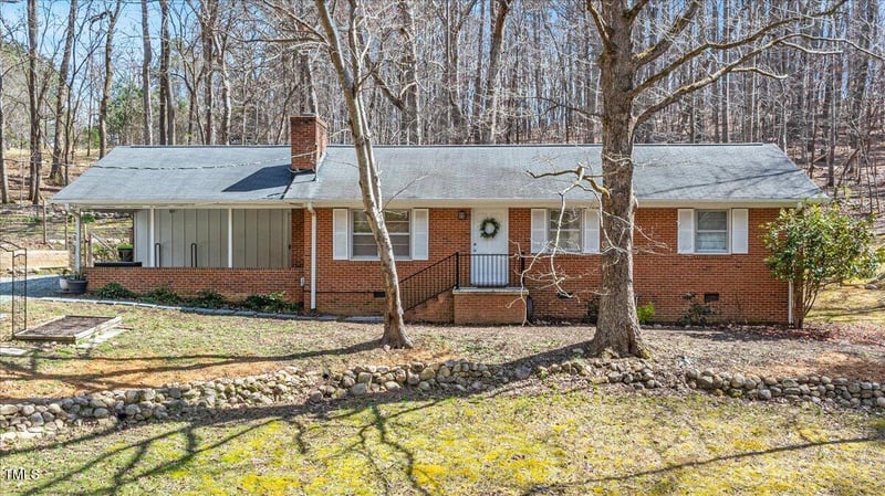 1614 Clearwater Lake Rd, Chapel Hill, NC 27517