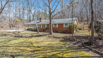 1614 Clearwater Lake Rd, Chapel Hill, NC 27517