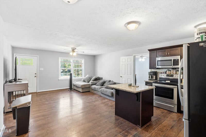 1614 Gardenia Ave, Fayetteville, NC 28311