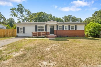 1614 Gardenia Ave, Fayetteville, NC 28311