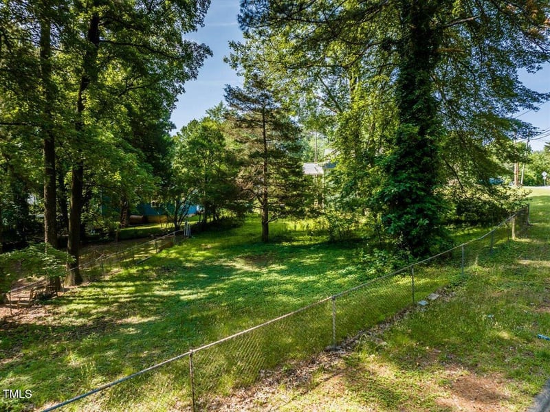 1614 Greenbriar Rd, Durham, NC 27701