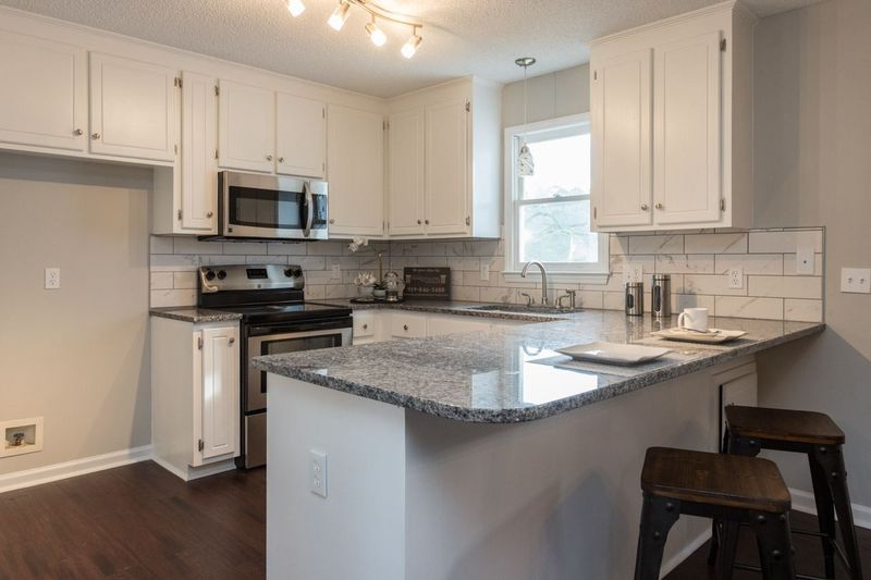 1614 Mudham Rd, Zebulon, NC 27597