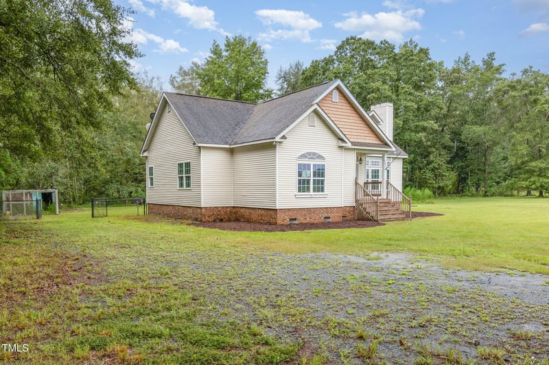 1615 Juniper Church Rd, Four Oaks, NC 27524