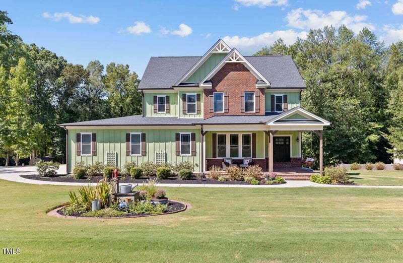 1616 Bowling Rd, Fuquay Varina, NC 27526