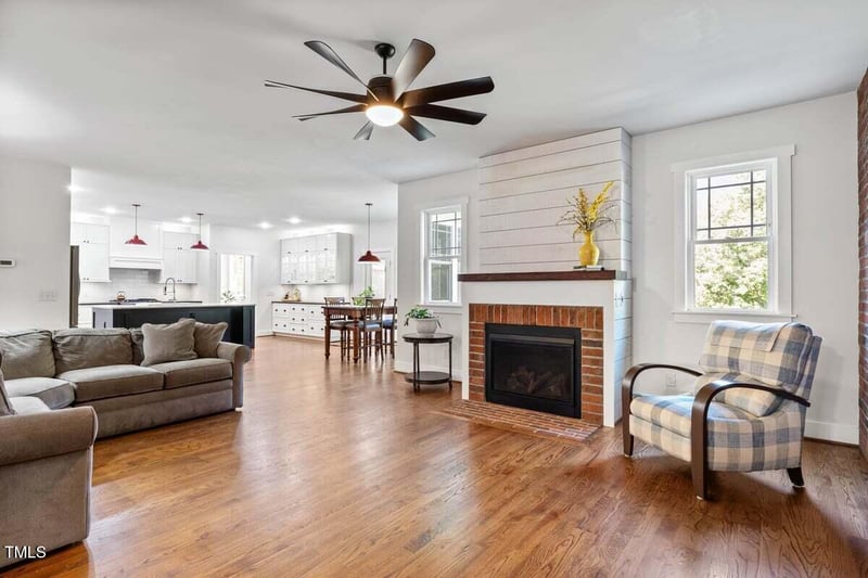 1616 Bowling Rd, Fuquay Varina, NC 27526