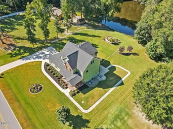1616 Bowling Rd, Fuquay Varina, NC 27526