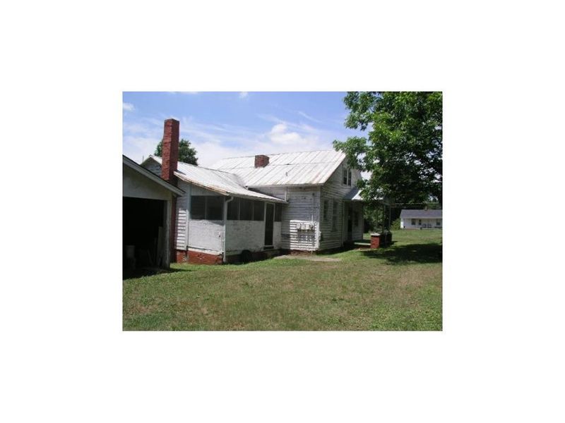 1616 Cadiz St, Burlington, NC 27217