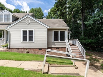 1616 Claiborne Ct, Raleigh, NC 27606