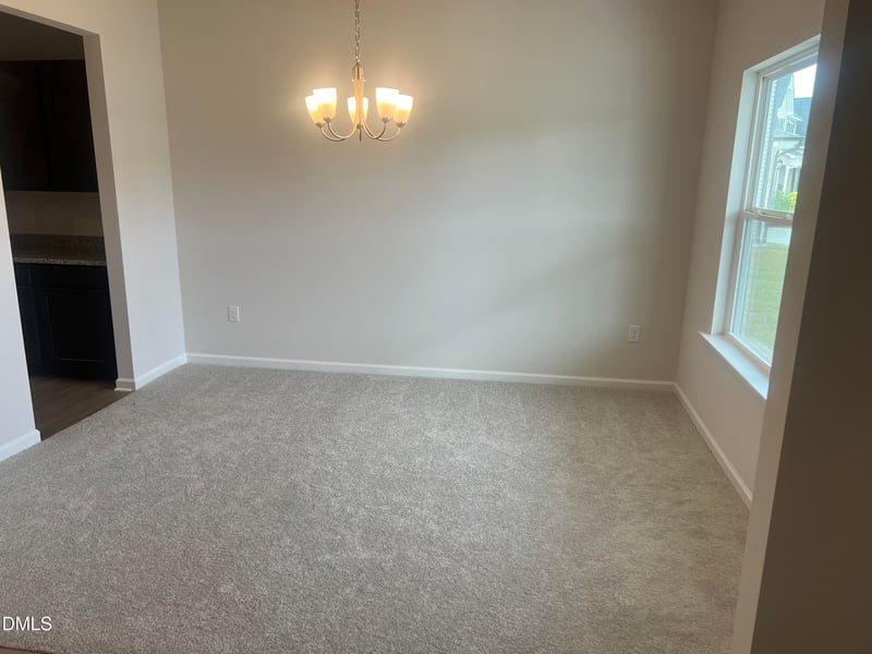 1616 Elk Run Dr, Fayetteville, NC 28312