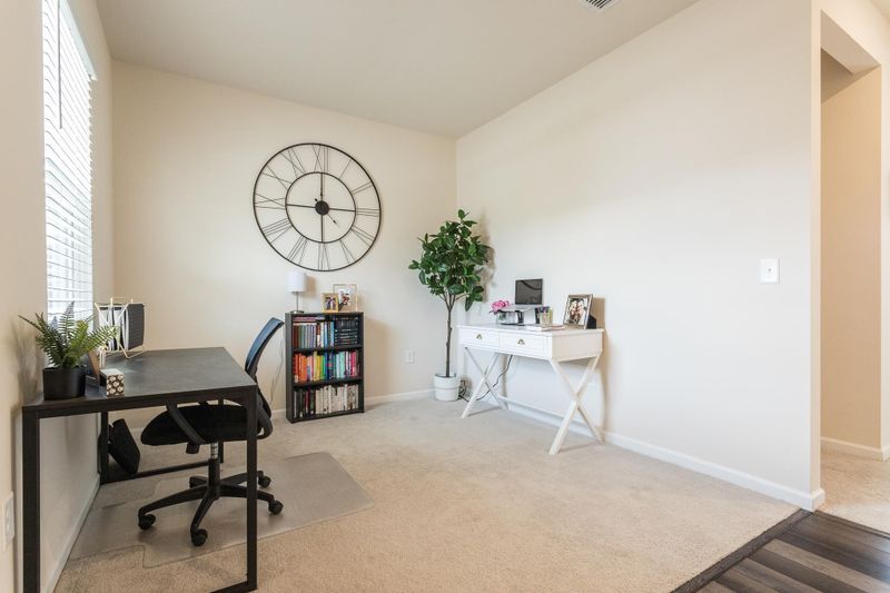 1617 Arapahoe Ridge Dr, Raleigh, NC 27604
