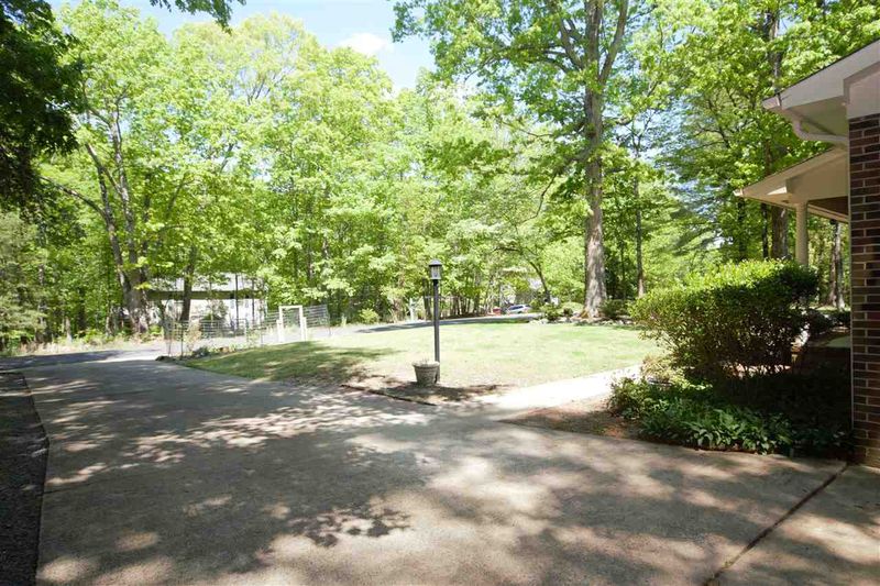 1617 Bramble Dr, Durham, NC 27712