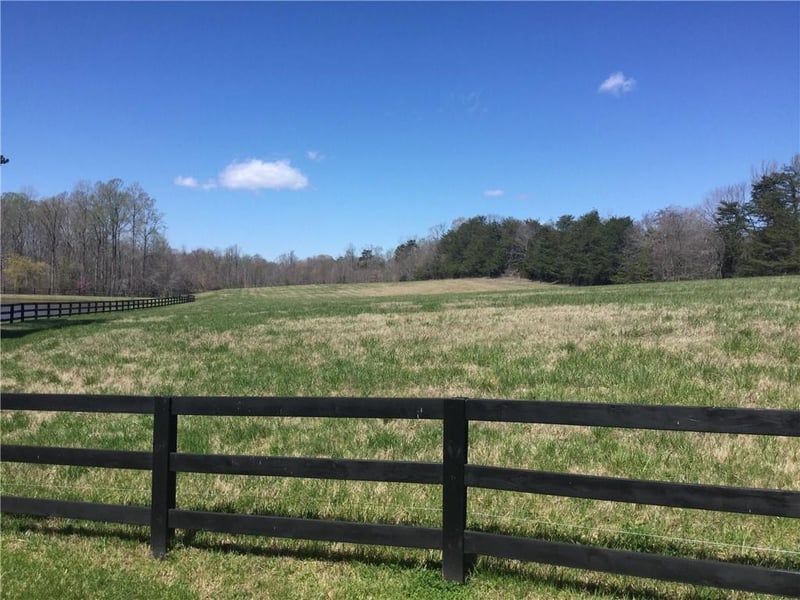 1617 Haystack Ln, Burlington, NC 27217