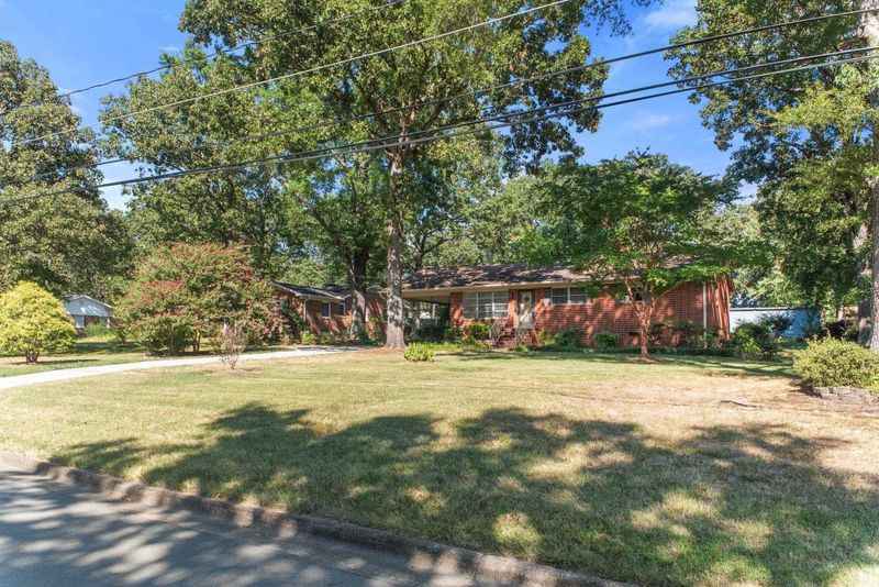 1617 Keogh St, Burlington, NC 27215