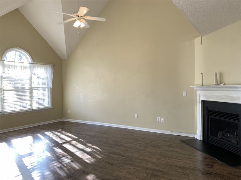 1618 Crag Burn Ln, Raleigh, NC 27604