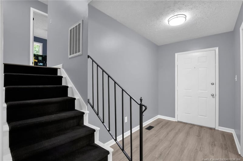 1618 Hickory Ridge Ct, Fayetteville, NC 28304