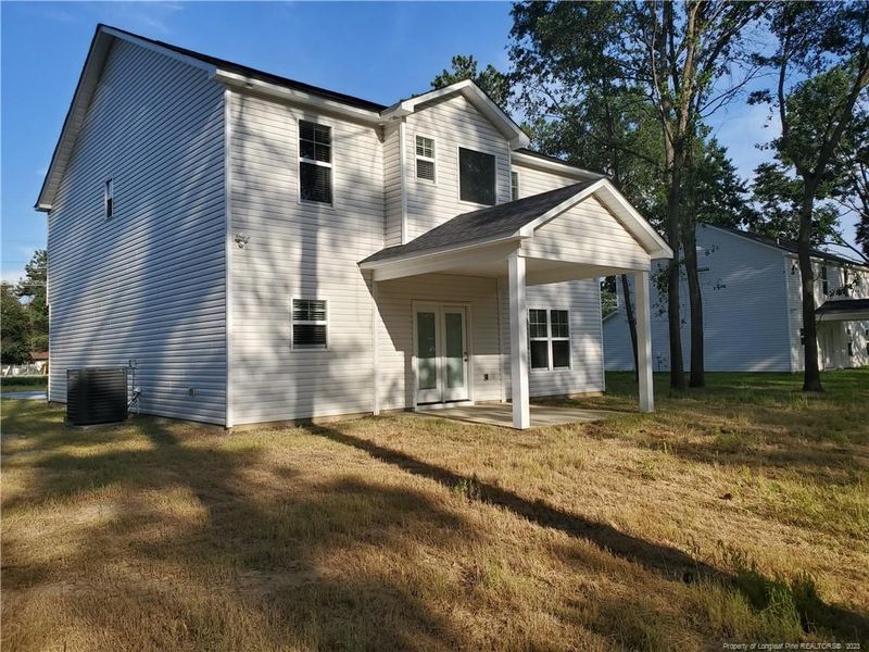 1618 Strickland Bridge Rd, Fayetteville, NC 28304