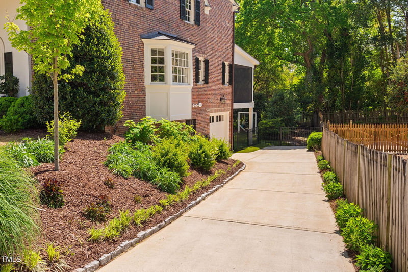 1619 Craig St, Raleigh, NC 27608