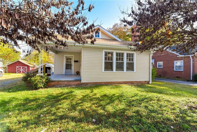 1619 W Davis St, Burlington, NC 27215