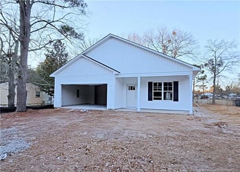 1619 Minurva Dr, Fayetteville, NC 28301