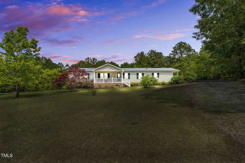 162 Bogie Landing Dr, Lillington, NC 27546