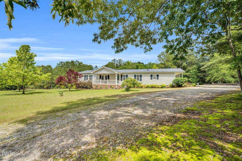 162 Bogie Landing Dr, Lillington, NC 27546