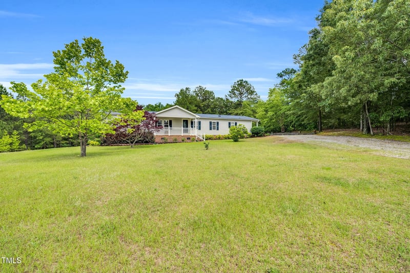 162 Bogie Landing Dr, Lillington, NC 27546