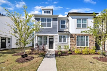 162 Channel Drop Dr, Clayton, NC 27520