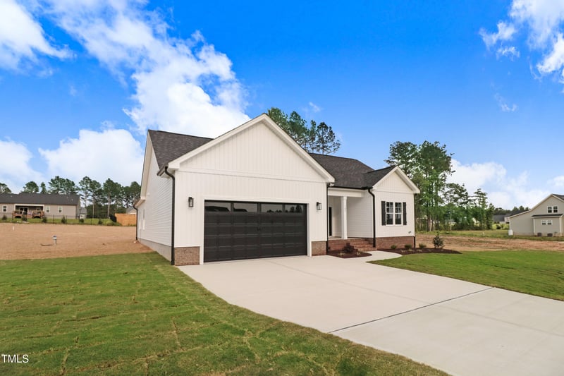 162 Gumtop Dr, Zebulon, NC 27597