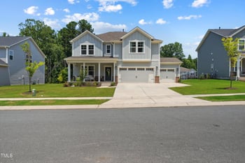 162 Hickory Grove Dr, Sanford, NC 27330