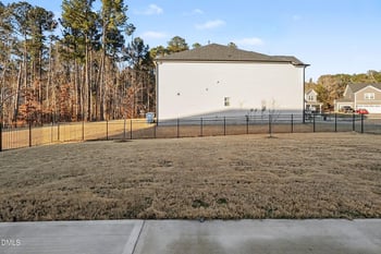 162 Hickory Grove Dr, Sanford, NC 27330