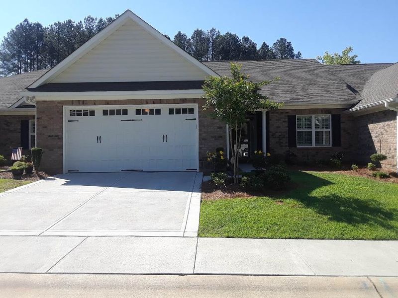 162 Lakepark Cir, Smithfield, NC 27577