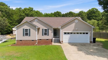 162 Oak Creek Dr, Clayton, NC 27520