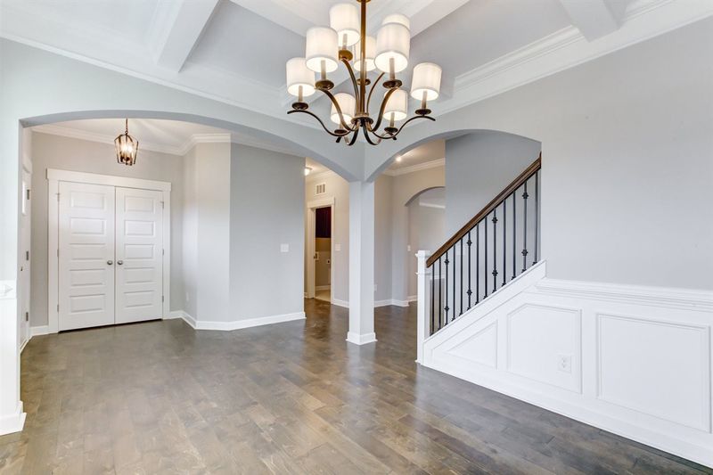 162 S Parliament Way, Clayton, NC 27520