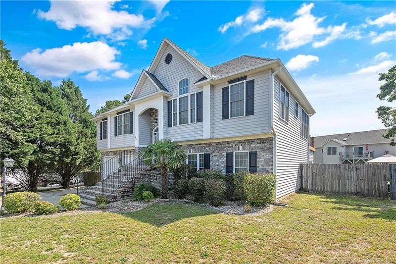 162 Vail Ct, Sanford, NC 27332