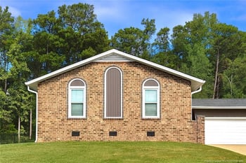 162 Wolfpoint Dr, Fayetteville, NC 28311