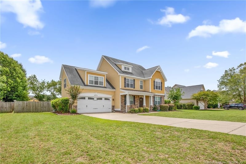 1620 Holloman Dr, Fayetteville, NC 28312