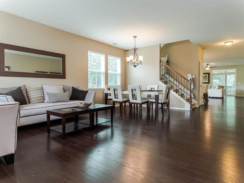 1620 Old Bramble Ln, Fuquay Varina, NC 27526