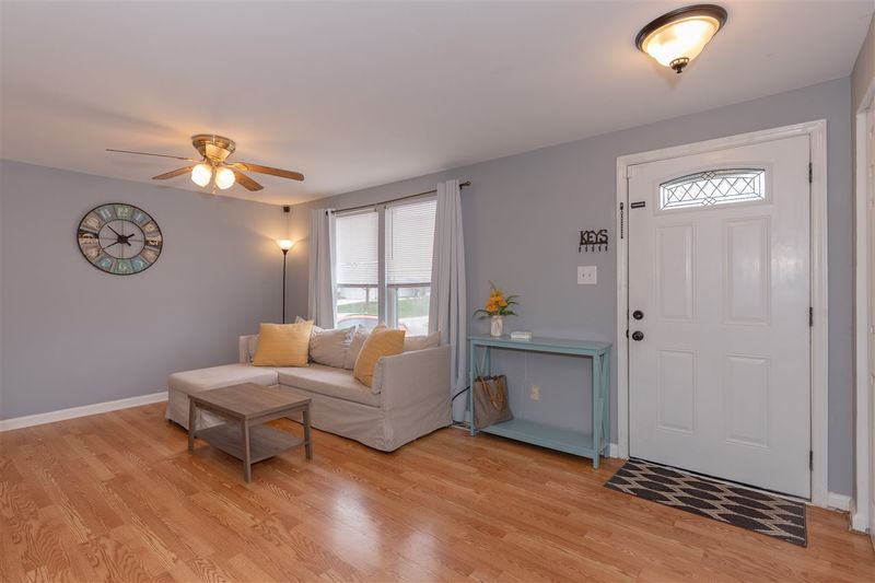 1620 River Knoll Dr, Raleigh, NC 27610