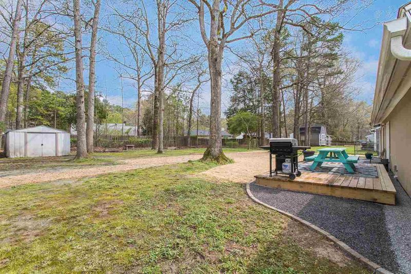 1621 Burnley Dr, Cary, NC 27511